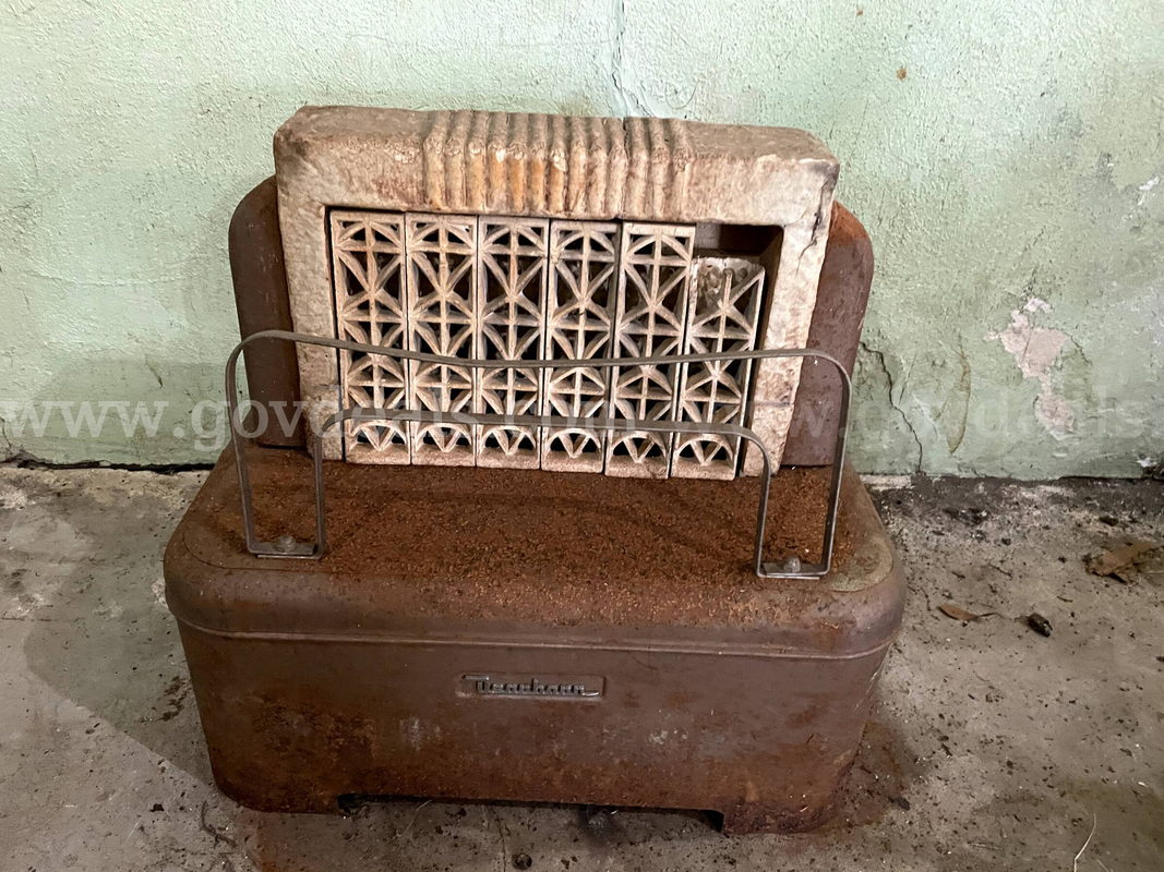 Lot of (4) Dearborn Antique Gas Heaters