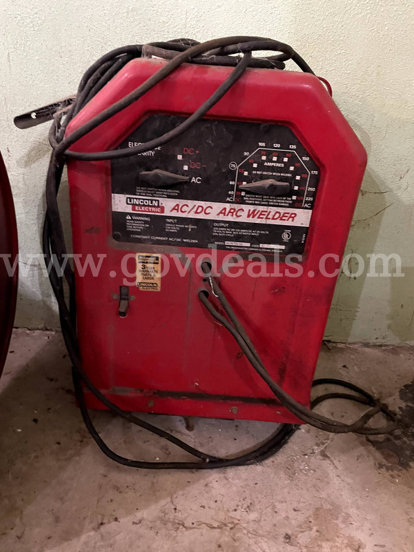 Lincoln Electric AC/DC Arc Welder