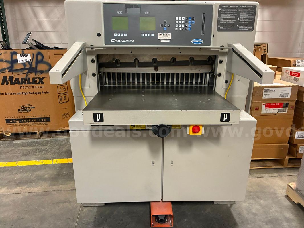 Baum Challenge 350XG Challenge Champion Hydraulic Paper Cutter