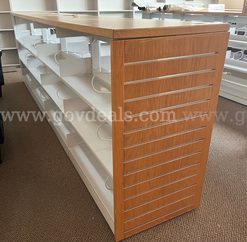Retail Display Island / Merchandise Shelving Unit
