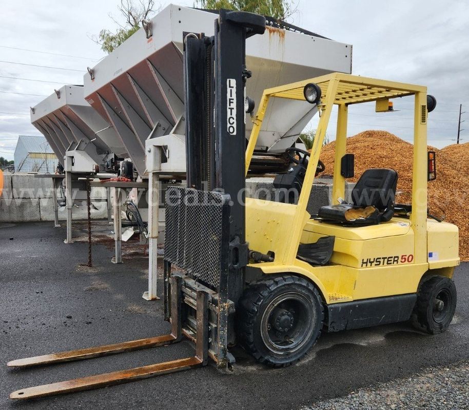 1997 Hyster Propane (LPG) Forklift