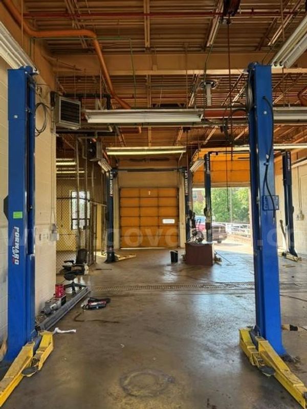 Forawrd Lift Vehicle lift