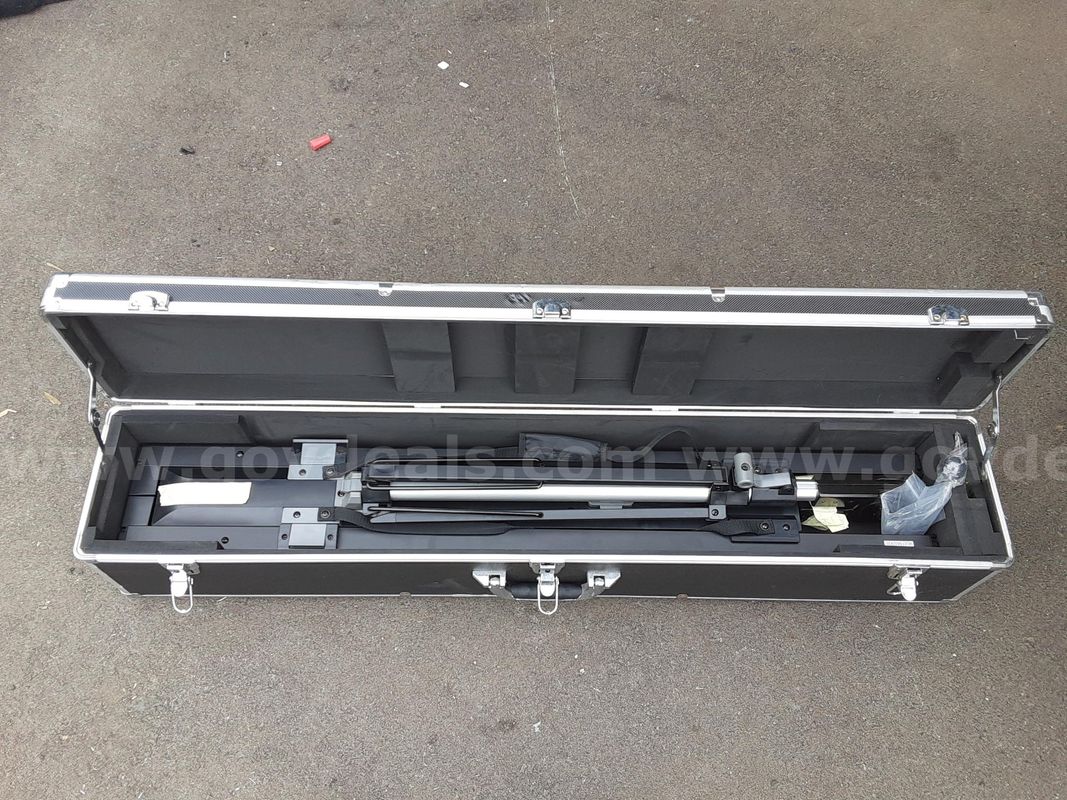 EPSON Projector Screen (52X41 IN) ELPSC26H / ELPSC26 With Carrying Case