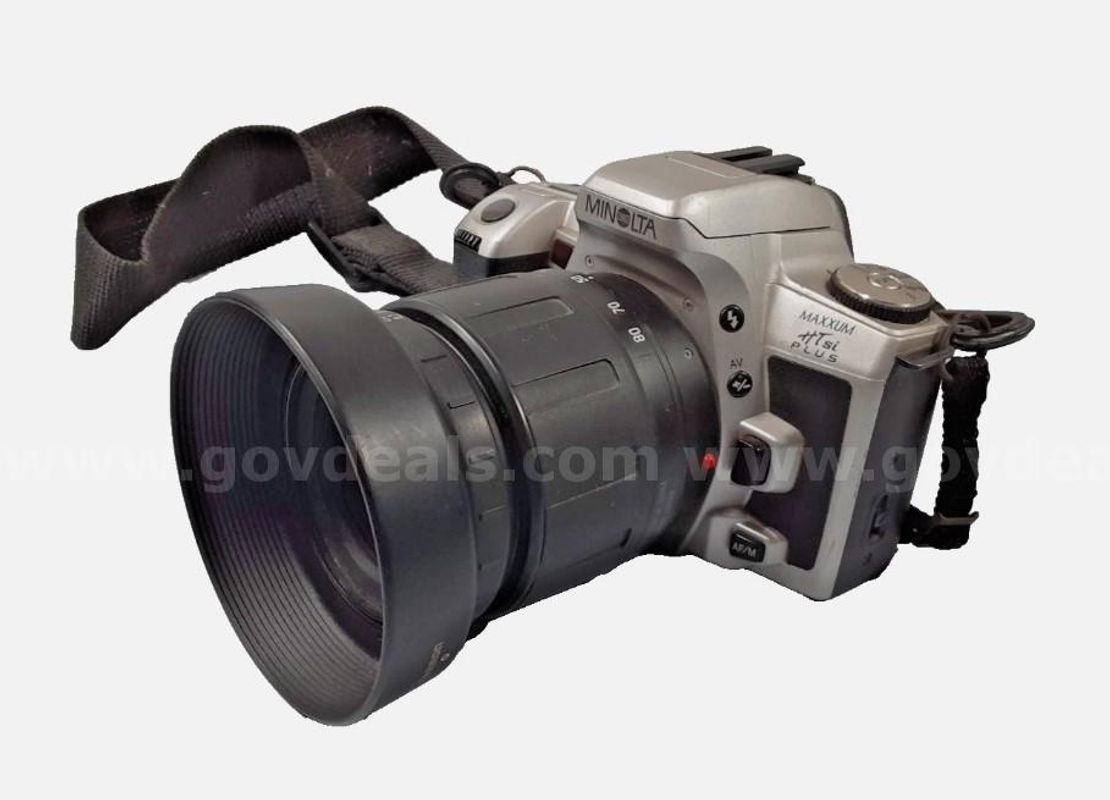 Minolta Maxxum HTsi Plus 35mm SLR Film Camera w/ Tamron 1C2FH Zoom Lens