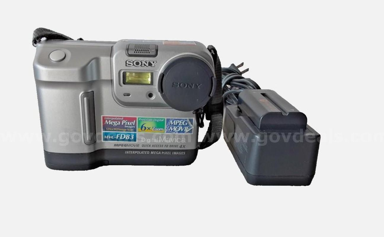 Sony MVC-FD83 Mavica 3x Optical Zoom Digital Still Camera