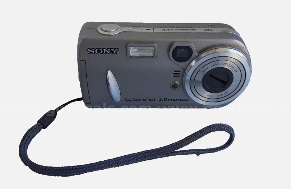Sony DSC-P92 Cyber-Shot 5.0 MP 3x Optical Zoom Digital Still Camera