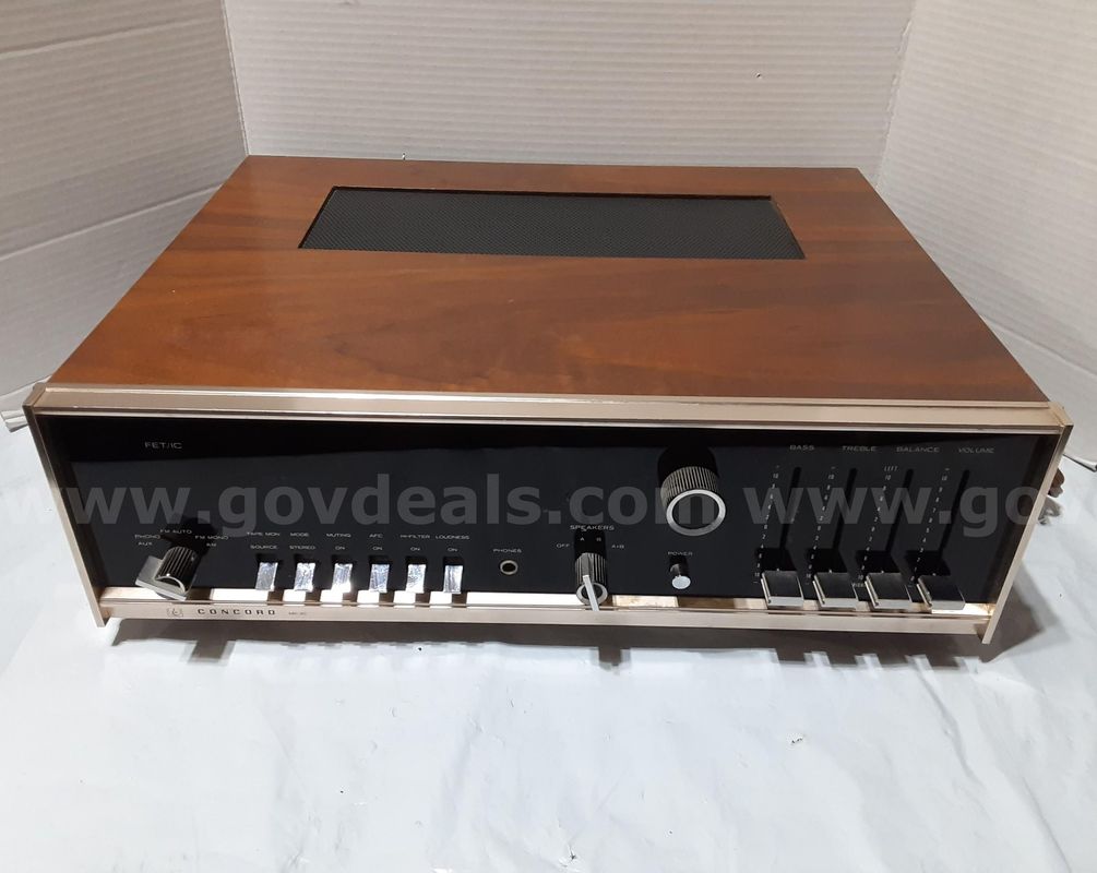 Vintage Concord MK-20 Stereo Receiver Amplifier Built-in Analog AM/FM
