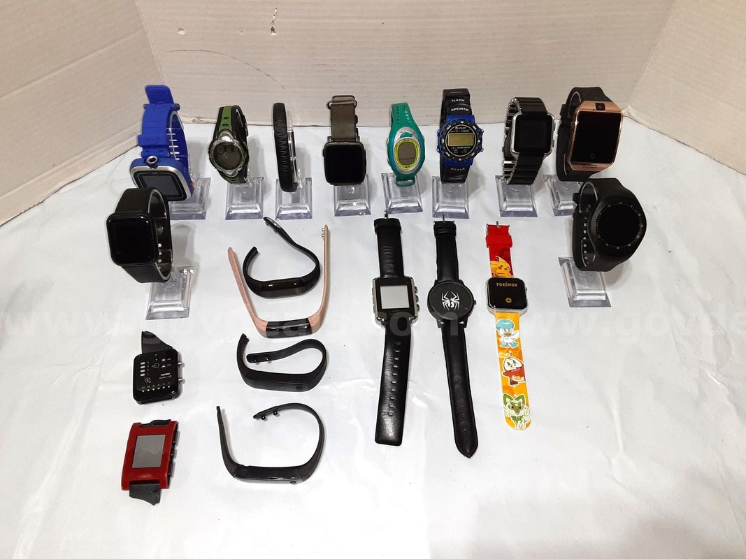 Lot of 19 - Smart Watch & Health Monitoring Fitness Trackers
