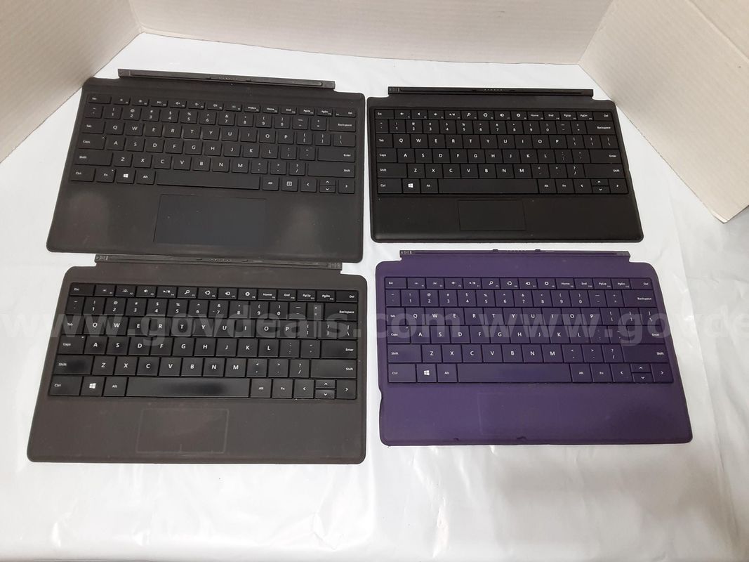 Lot of 7 - Microsoft Surface Pro Type Cover Keyboard Folio 1561, 1755, 1535, 1725