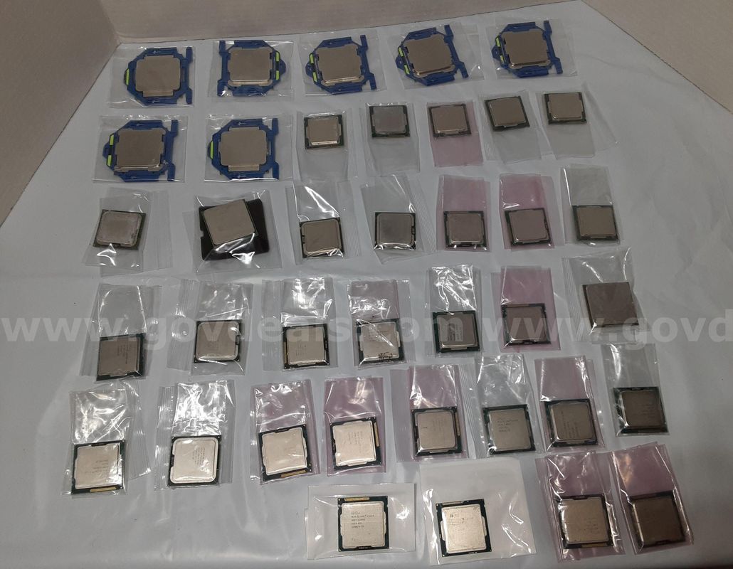 Lot of 38 - Intel / AMD CPU Processor - Core i5 / i3 / Xeon / Etc.