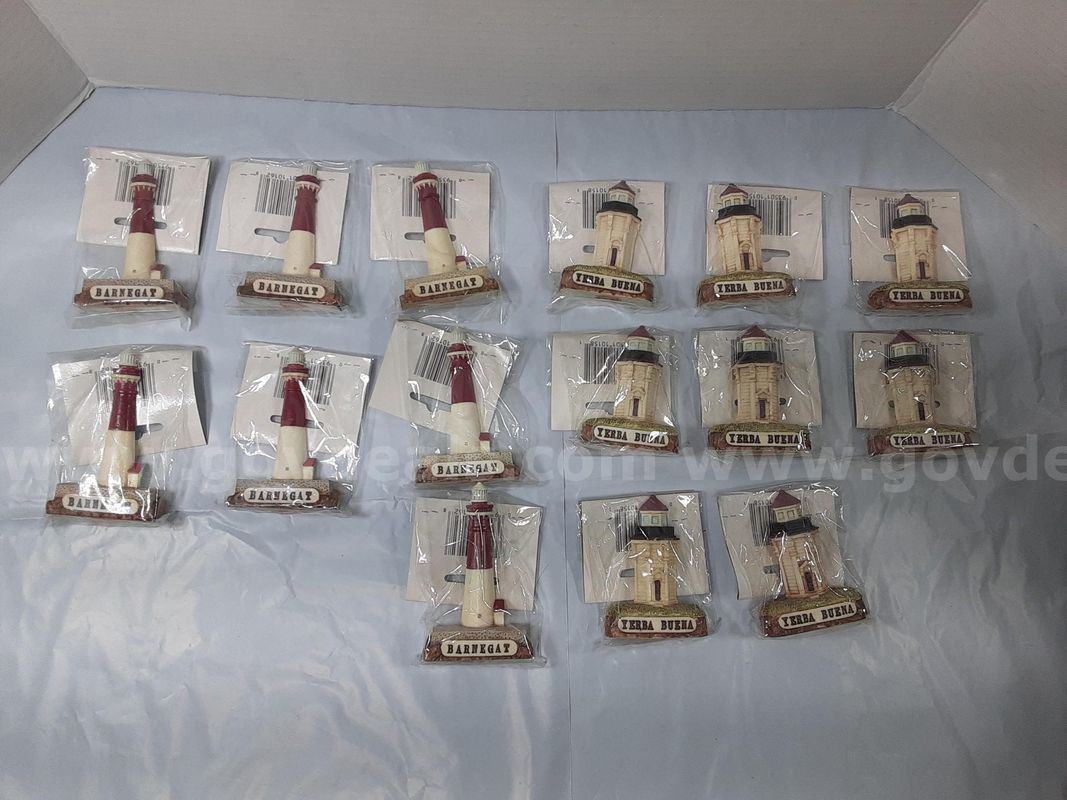 LOT of 15 - Lefton Historical American Lighthouse Collection Collectible Magnet Miniature Souvenir Figurine