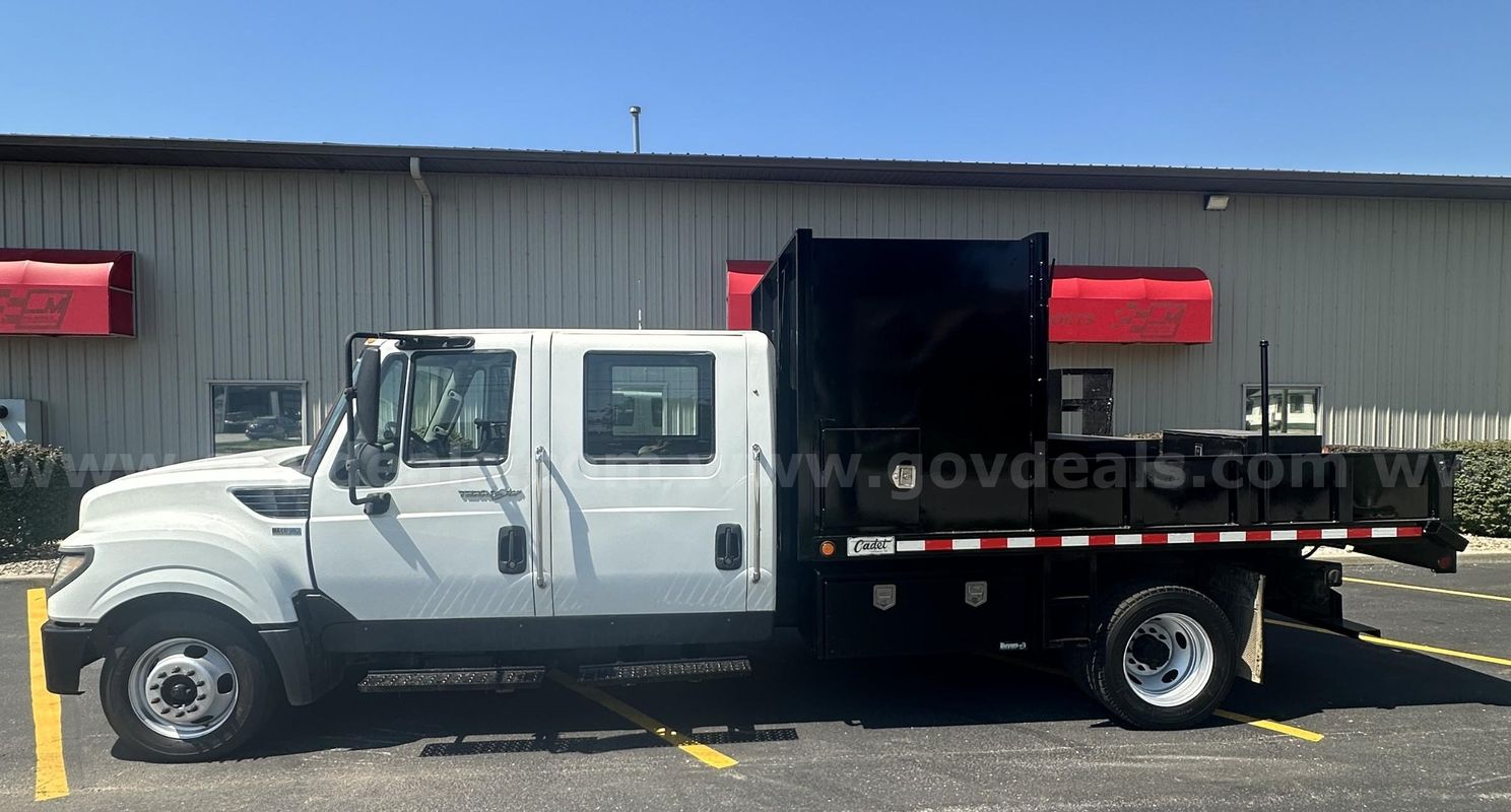2014 International TerraStar Crew Cab DUMP BED – Under CDL – 109k Miles