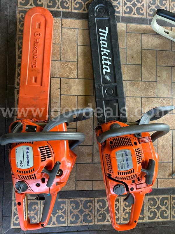 Lot of (7) Landscaping/Lawn Care Equipment