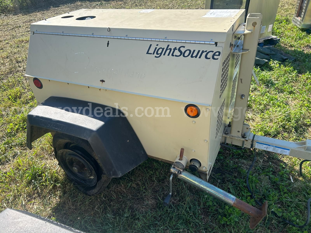 2008 Ingersoll-Rand/Doosan Light Tower Diesel Generator