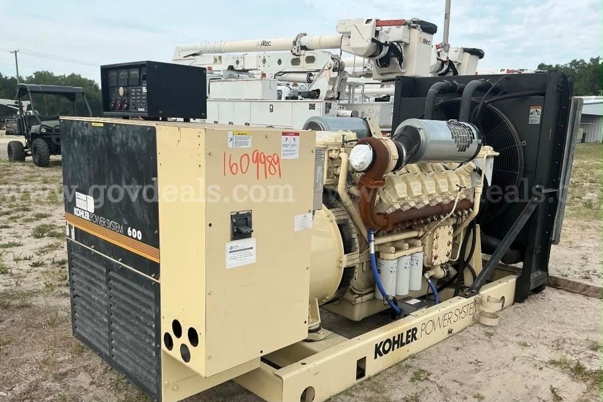 Generator 600kw GEN. MODEL: 5M4030