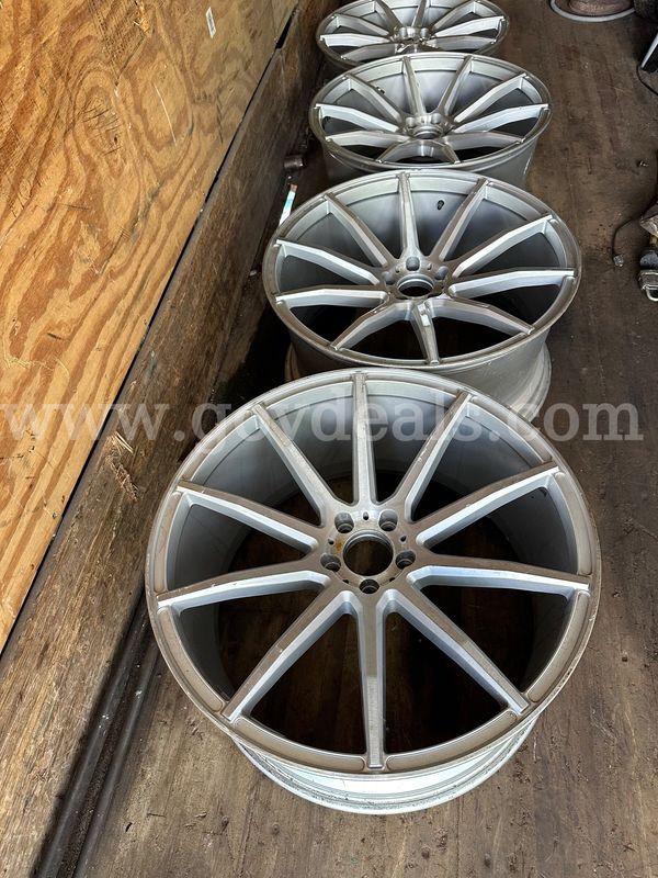 22” WP337 Wheels – 22x10.5J