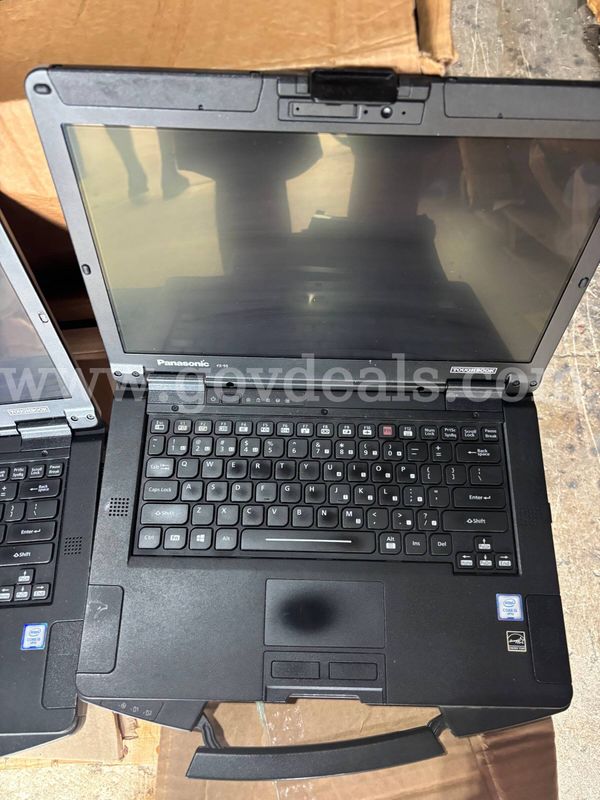 LOT OF 10 PANASONIC TOUGHBOOK FZ-55 COMPLETE WITH WINDOWS