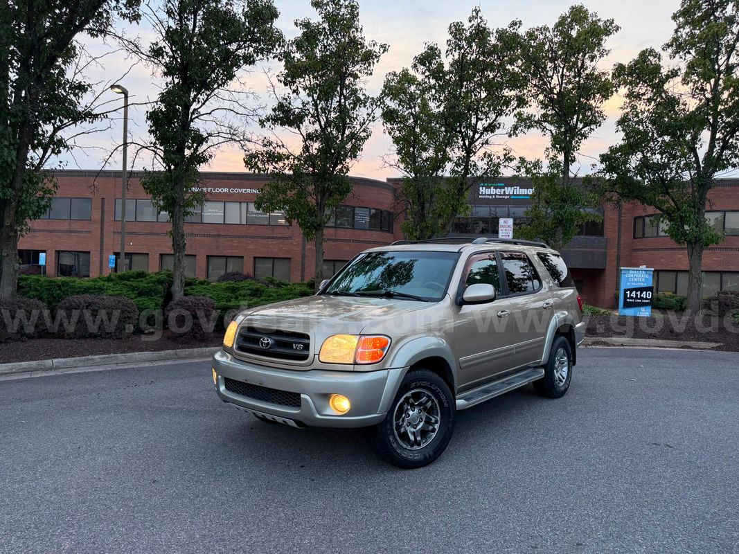 2003 Toyota Sequoia SR5