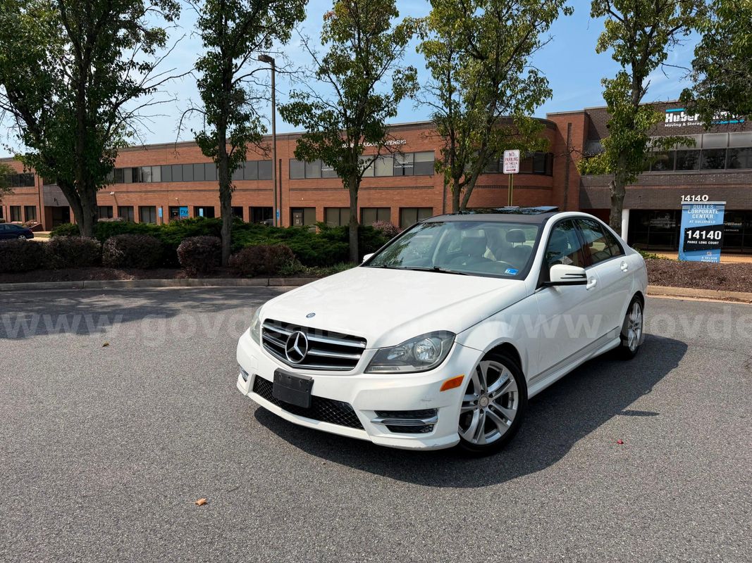 2014 Mercedes-Benz C-Class C300