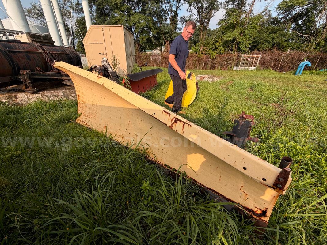 Gledhill 10 ft Plow & Frame