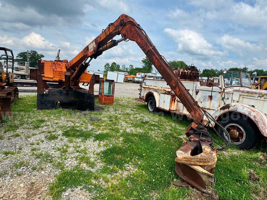 Barko 25000 Grapple to be Truck Mounted