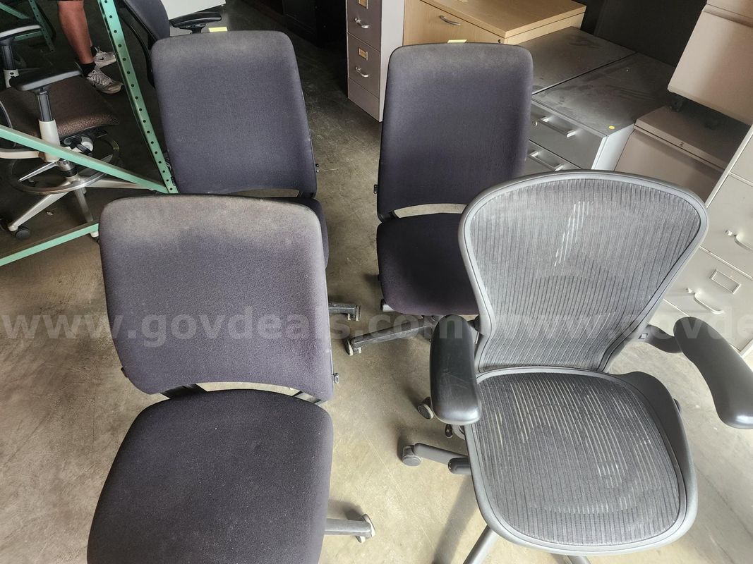Lot of 4 Office Chairs