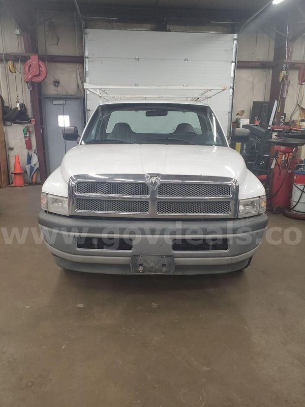 1996 Dodge Ram 1500 WS Reg. Cab 8-ft. Bed 2WD