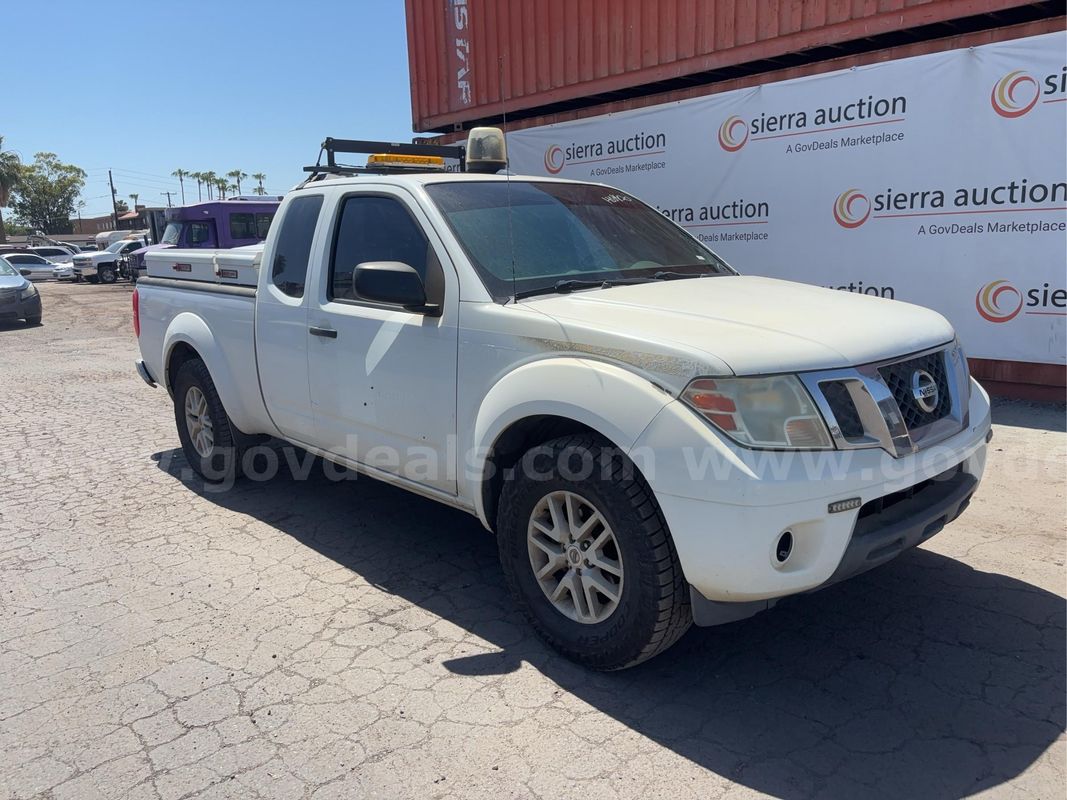 2015 Nissan Frontier SV King Cab I4 5MT 2WD