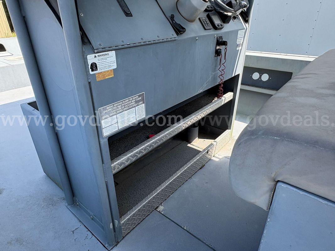 2012 River Hawk Boats XX Ft Center Console Aluminum Boat with Yamaha 250hp Outboard
