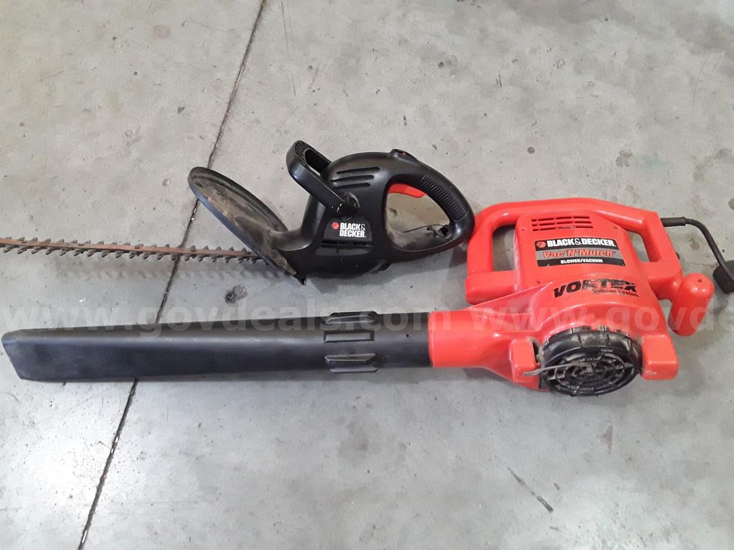 Black & Decker Leaf Blower & Hedge Trimmer
