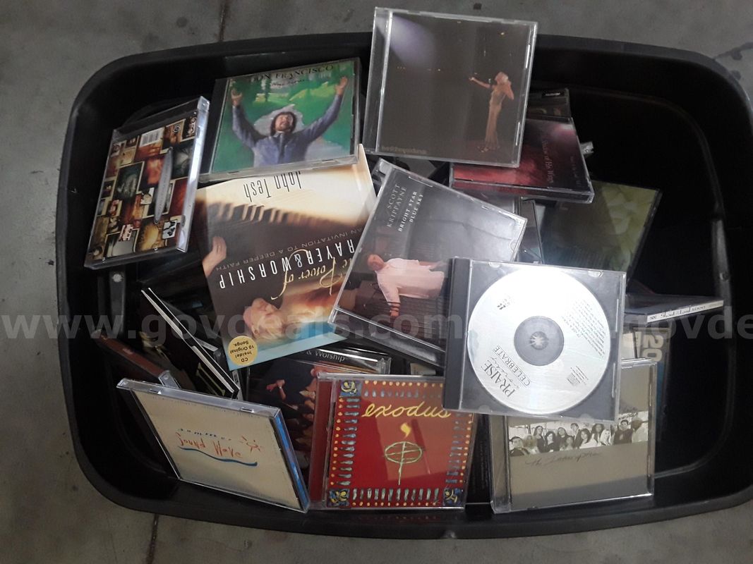 Lot of 100+ CD's
