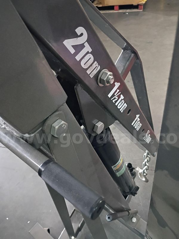 2-ton Hydraulic Engine Hoist