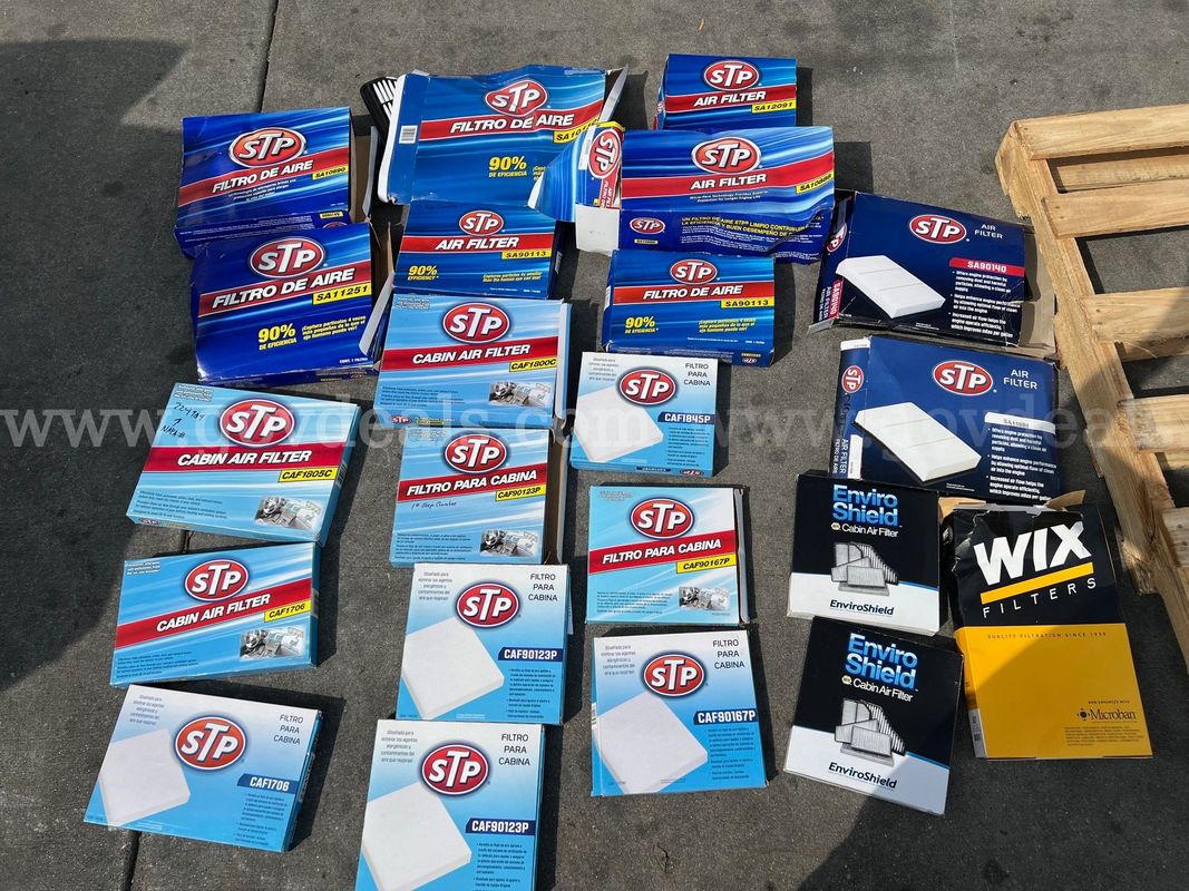 Lot of NEW Vehicle Air Filters