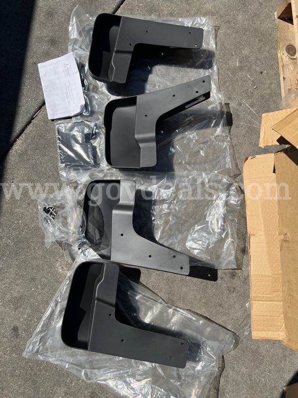 NEW Pair of Rear Mud Flaps/Splash Guards