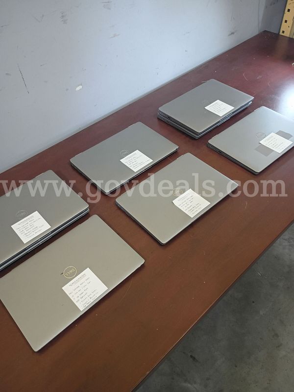 Lot of (8) Dell Laptops (For Parts)