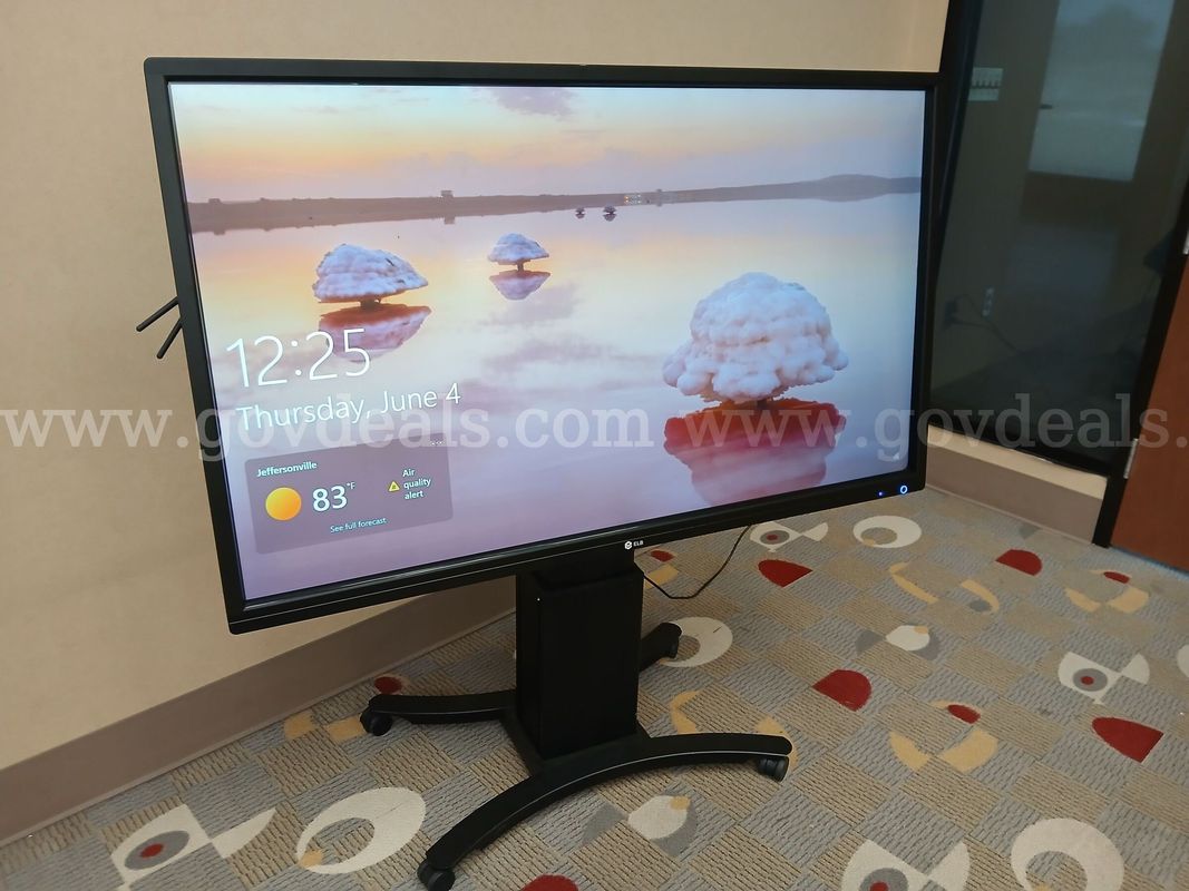 Kaplan Fully adjustable interactive Monitor Panel and Computer