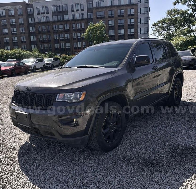 2019 Jeep Grand Cherokee Laredo E