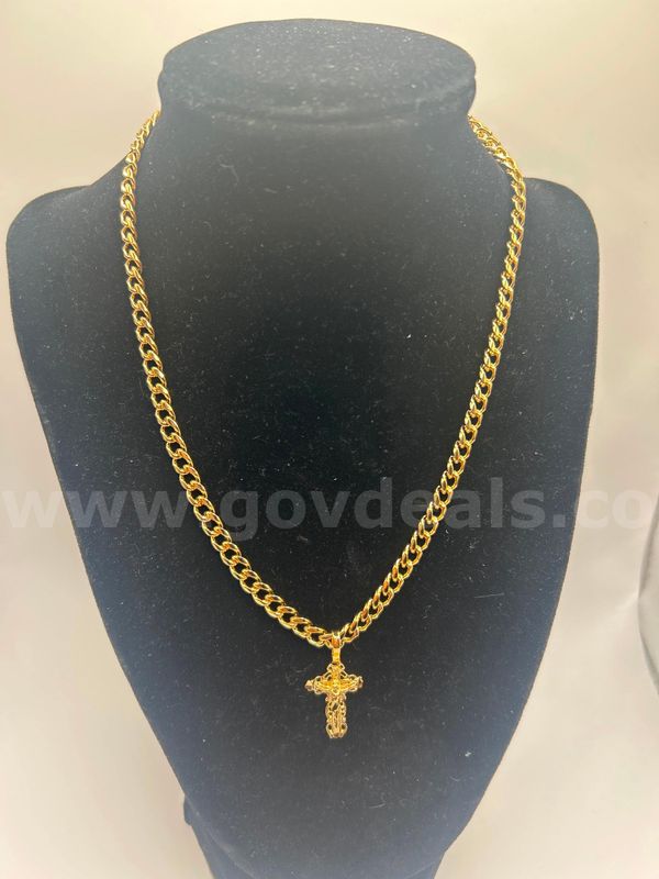Beautiful, 24k Gold, 16”, Small Cuban Link Necklace, W/Jesus on Cross