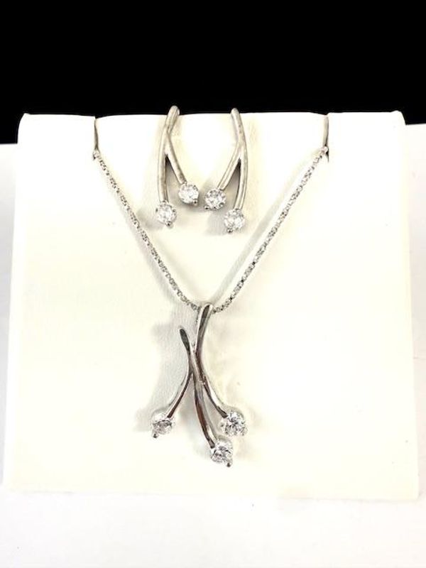 Gorgeous, Rhodium Clad, Brilliant, CZ Earrings W/18" Diamond Cut Chain and Pendant