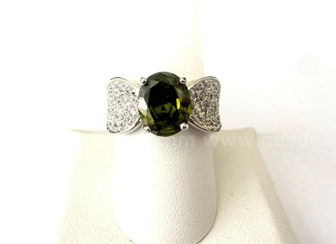 Stunning, Ladies, Rhodium Clad (Silver), Size 9, CZ Oval Peridot W/CZ Accents Ring