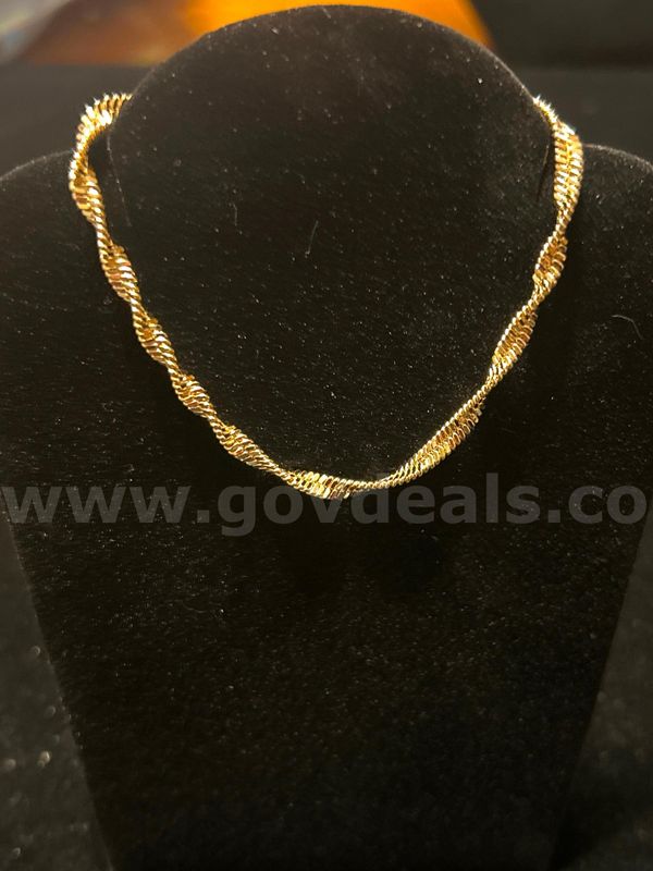 7” Twisted Link Bracelet! 24K Real Gold Plated