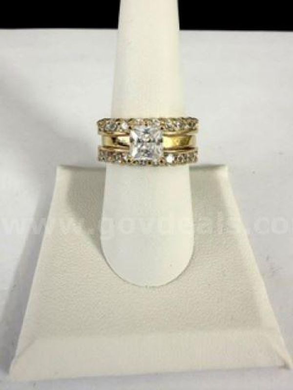 Gorgeous, 2 Carat CZ Princess Cut, 2 Piece Bridal Set, Real 24k Gold Filled