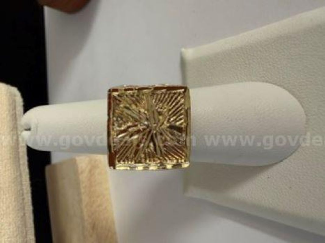 Attractive, Men's, Real 24k Gold Filled, Size 7 1/2, Marijuana Diamond Cut Ring