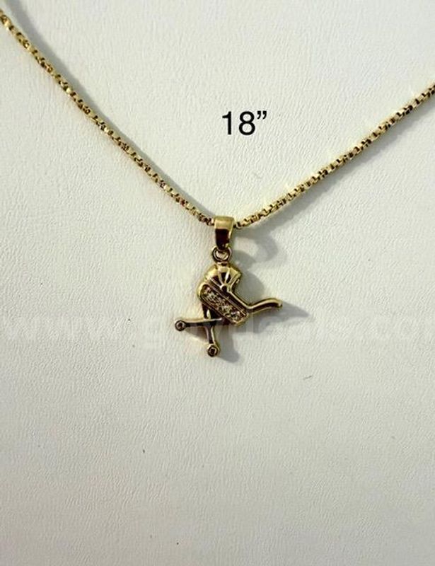 Unique, 24k Gold, 18 Inch, Diamond Cut Box Chain W/CZ Baby Stroller Pendant