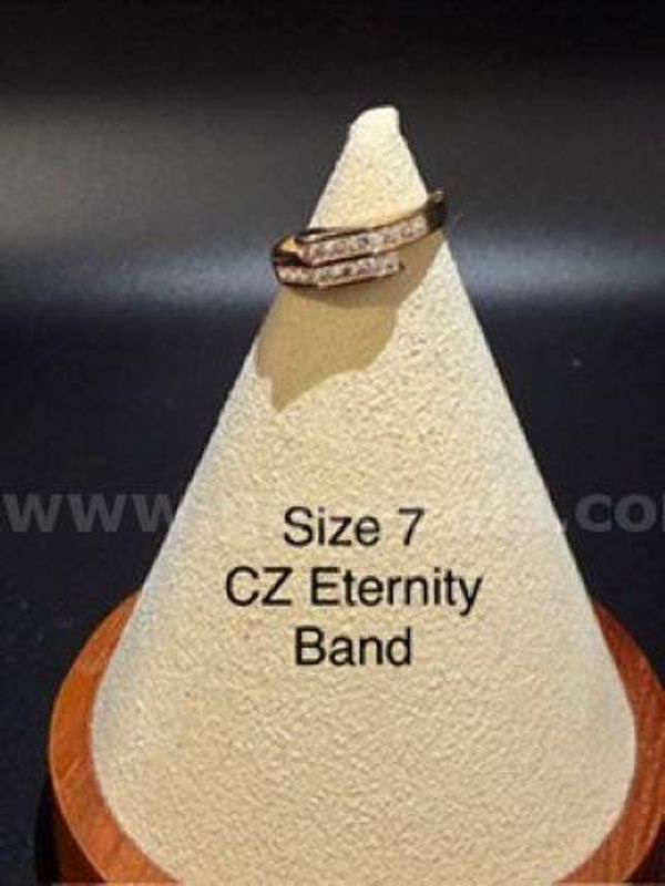 Beautiful, Ladies, Real 24k Gold Filled, Size 8, CZ Eternity Band
