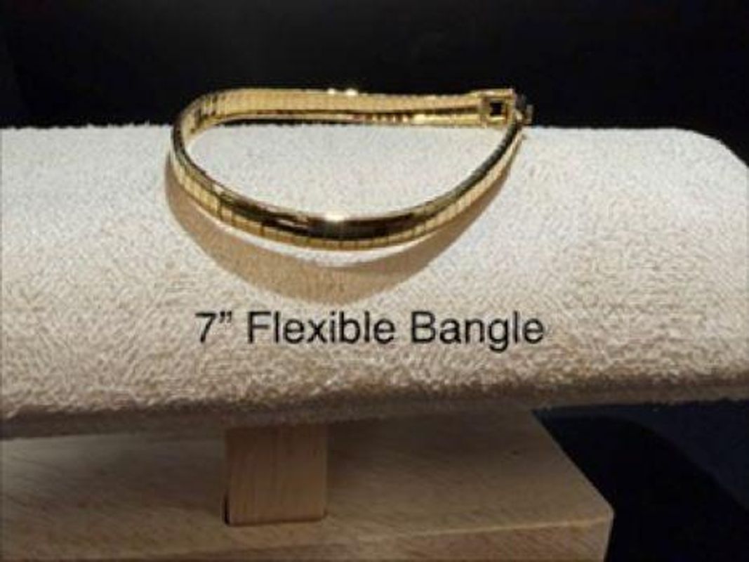Beautiful, Real 24k Gold Filled, 7 Inch, Flexible Bangle Bracelet