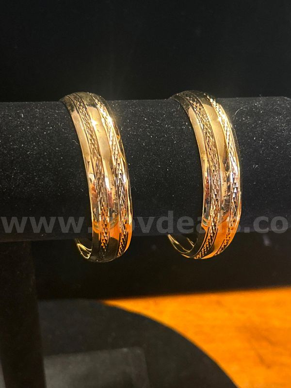 24k Gold, (2) Thick 2.5” Bangles. Read ⬇️