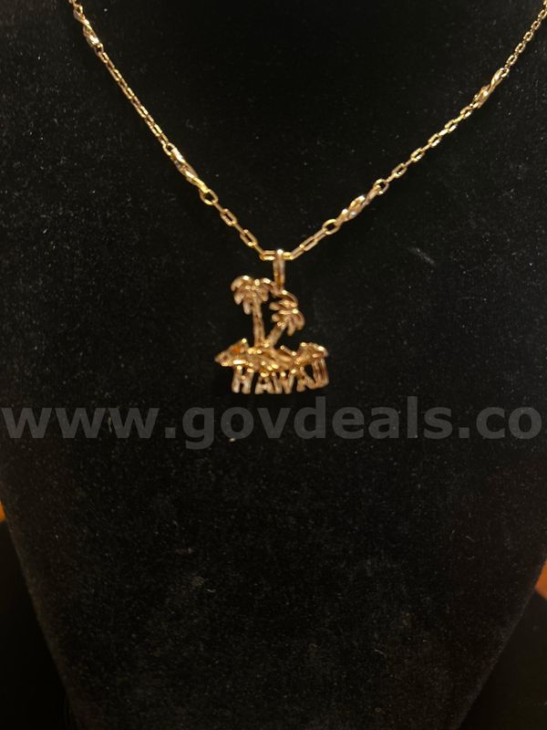 16Inch, Station Chain Necklace W/Hawaii Palm Tree Pendant 24K Real Gold Plated