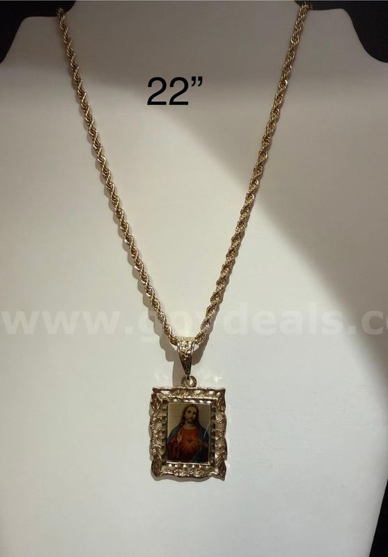 Gorgeous, 22 inch, Diamond Cut Rope Chain Necklace W/Frame Jesus Pendant, Real 24k Gold Filled