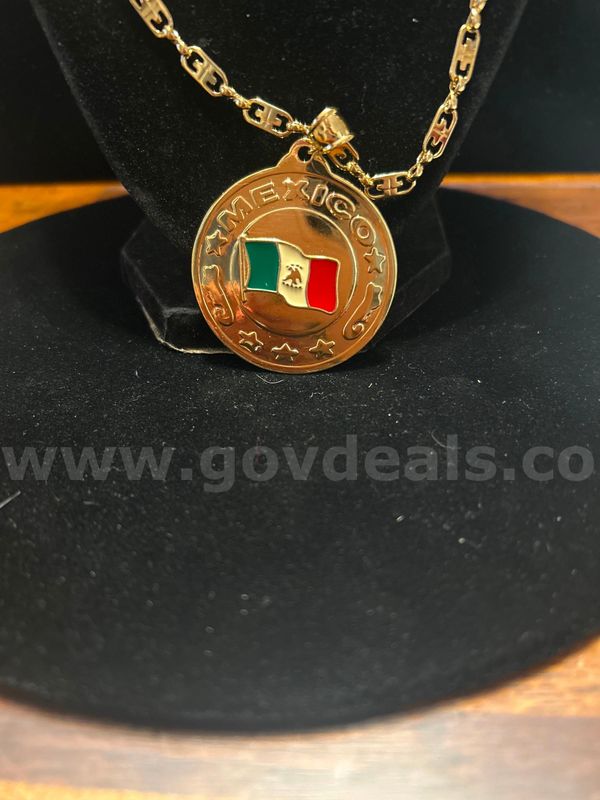 México Pendant with 22 Inch Chain. 24K Real Gold Plated
